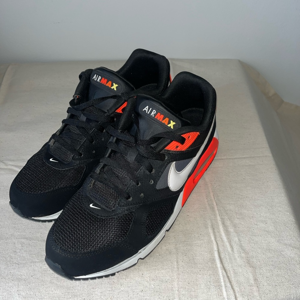 Nike Air Max Men's Black and Orange Sneakers